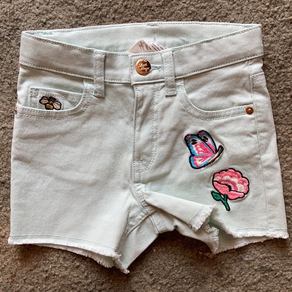 NWNT kids mint shorts